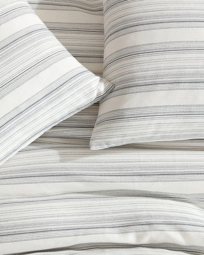 Tommy Bahama Island Micro Waffle 4-Piece Full/Queen Comforter Set Coconut