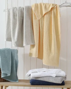 Tommy Bahama Northern Pacific 2-Piece Bath Towel Set Coconut Online