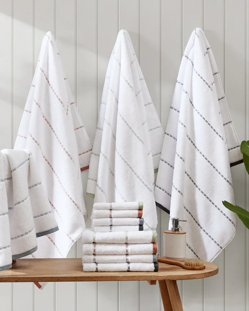 Tommy Bahama Ridley 3-Piece Towel Set Clay Sale