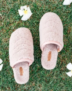 Tommy Bahama Women's OluKai® Pūpū Mua Fuzzy Slippers Pink Sea Salt